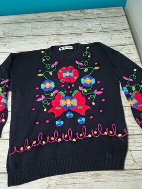 Vintage LE European Hand Embroidered Floral Knit Sweater Size 42 Black Hong Kong